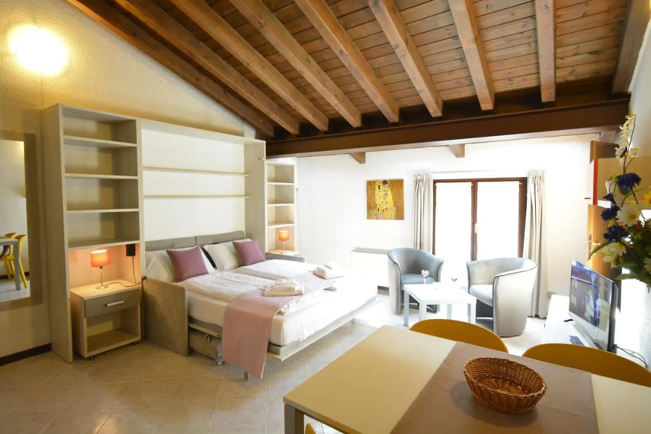 Residenza Corte Casara Lazise