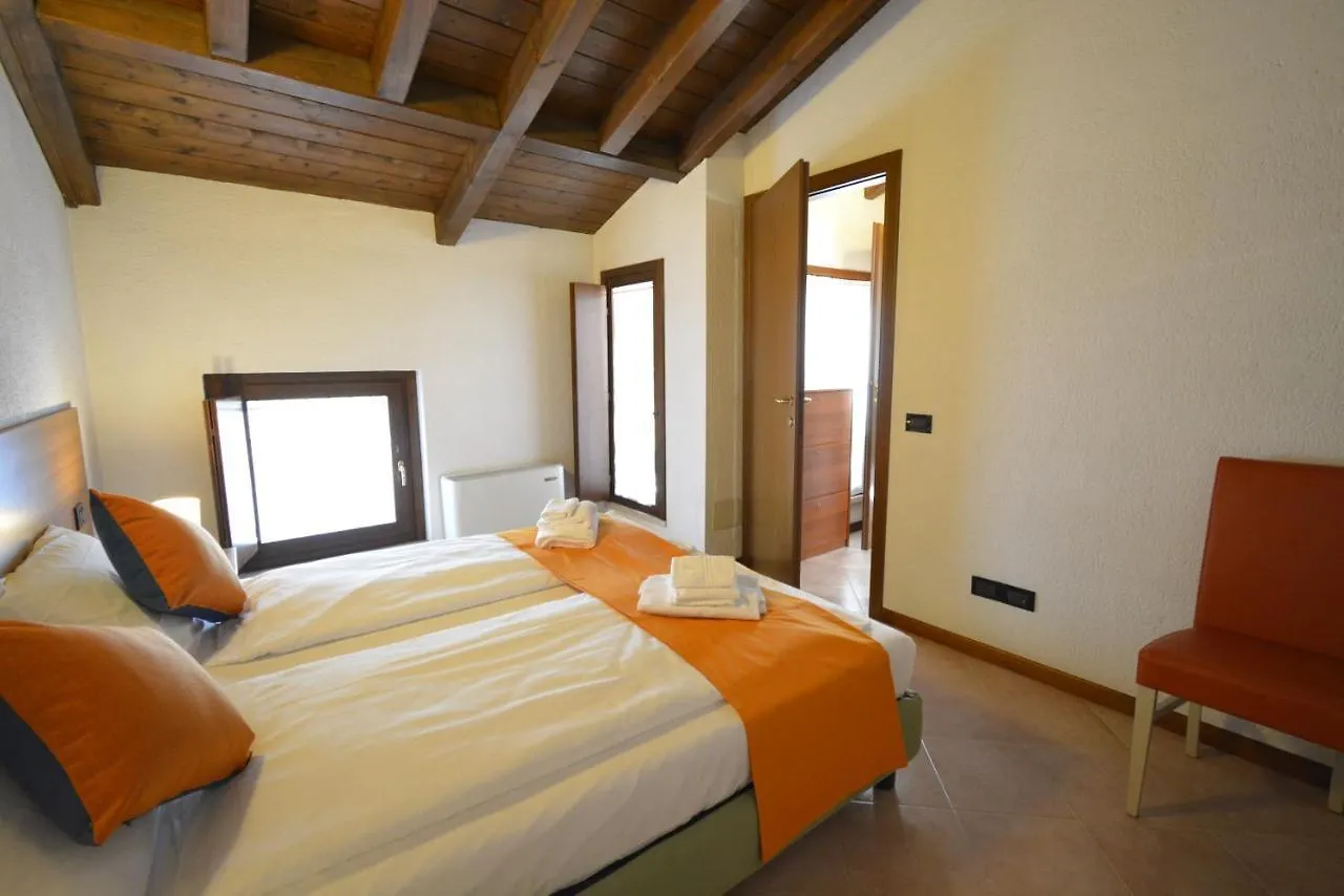 Residenza Corte Casara Lazise Aparthotel